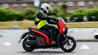do you need a cbt to drive a moped